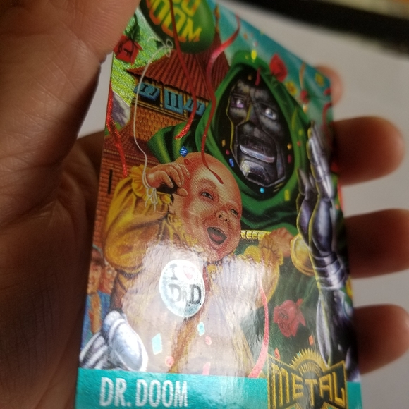 Vintage Marvel Metal trading card from 1995 Dr Doom Alternate M card #128 - Picture 3 of 12